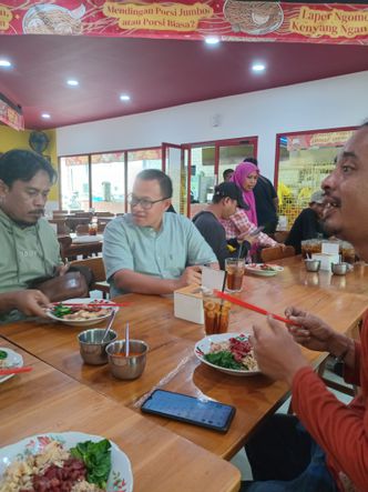 Foto Makanan di Bakmi Piring