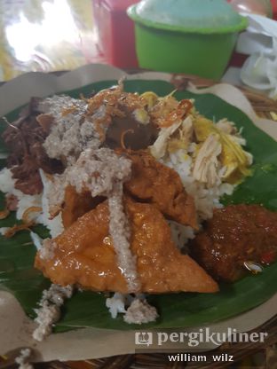 Foto 3 - Makanan di Nasi Gandul Bu Endang oleh William Wilz