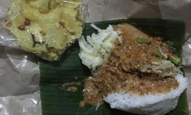 Dipo Pecel Bu Yati