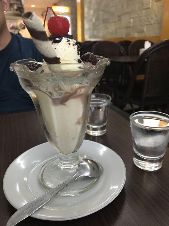 Es krim Jadoel dari Surabaya - Review Lian & Reza || IG ...