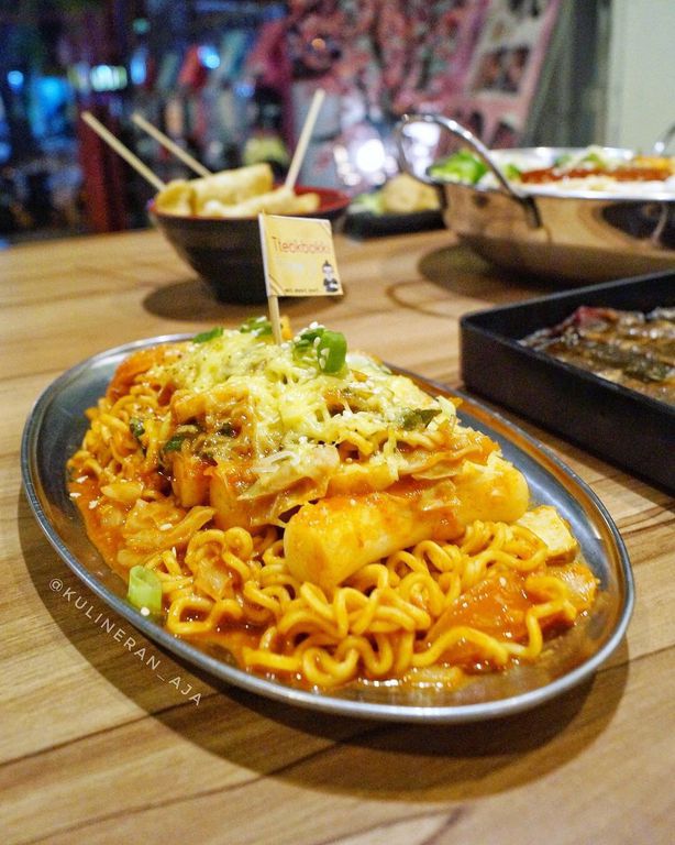 Korean Food Yang Enak Review Kulineran Aja Di Restoran Fat Oppa Karapitan Bandung