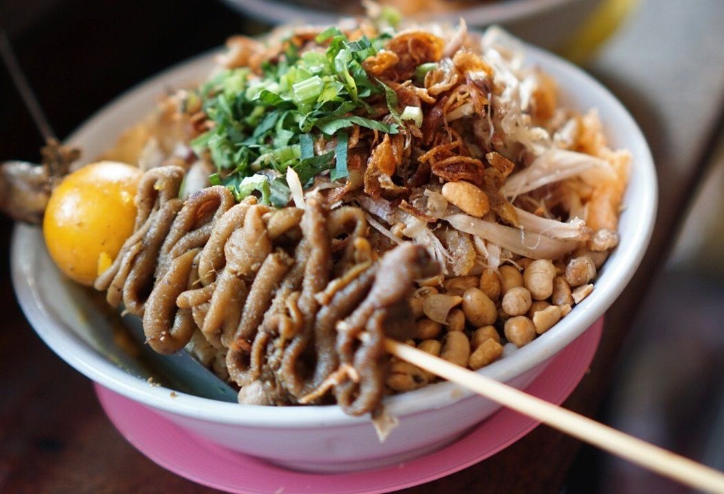 Bubur Ayam Samping BCA Khas Mayong, Kelapa Gading - Lengkap: Menu