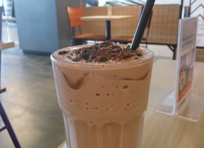 16 Cafe di Tangerang, Pilihan Tempat Nongkrong Bareng Teman-Teman Kamu