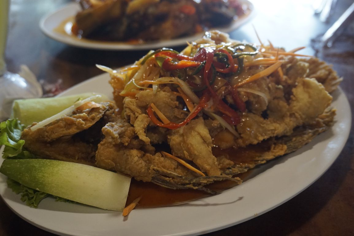 Rumah Makan Kampung Kecil, Pancoran Mas, Depok - Lengkap ...