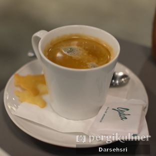 Foto review Greyhound Cafe oleh Darsehsri  3