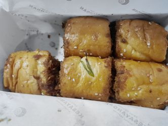 Foto Makanan di Abon Gulung Kesayangan