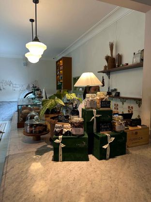 Foto 16 - Makanan di Chicory European Patisserie oleh Albert Murdiono