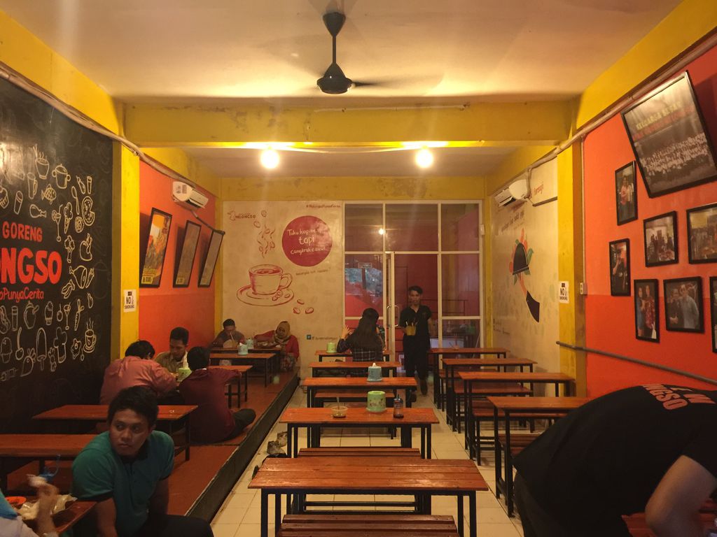 Ayam Goreng Nelongso, Semolowaru, Surabaya - Lengkap: Menu terbaru, jam