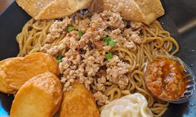 Ayam Keprabon X Mie Keprabon