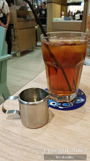 Foto 3 - Makanan(Iced tea) di Fish & Co. oleh UrsAndNic 