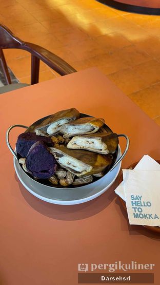 Foto 2 - Makanan di Mokka Coffee Cabana oleh Darsehsri 