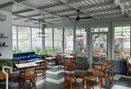 Foto Makanan di Teras Koempoel