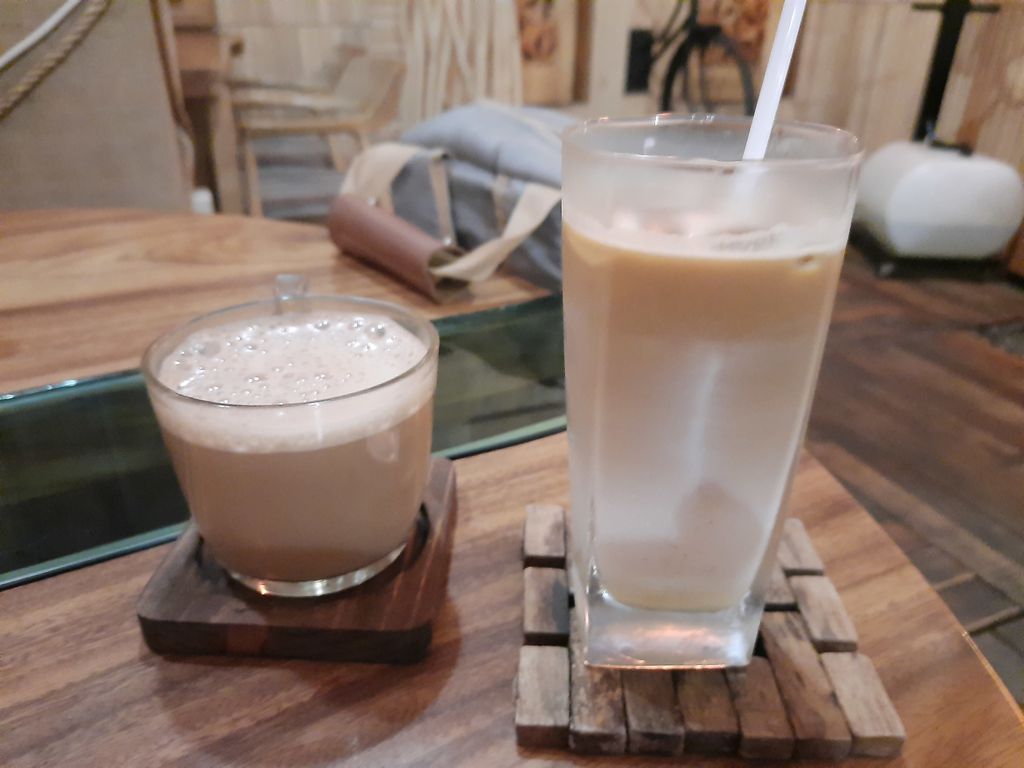 Equator Coffee Gallery Dago Bawah Bandung Lengkap Menu Terbaru Jam Buka No Telepon Alamat Dengan Peta