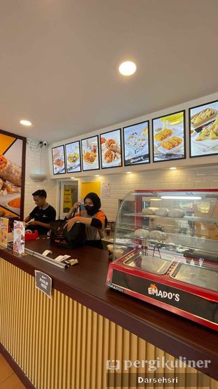 Foto review Emado's Shawarma oleh Darsehsri  5