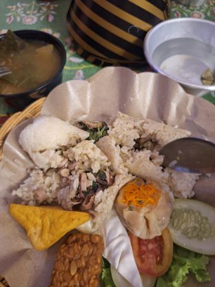 Foto review Saung Bambu Cafe and Resto oleh Geraldi Ryan Wibinata 9