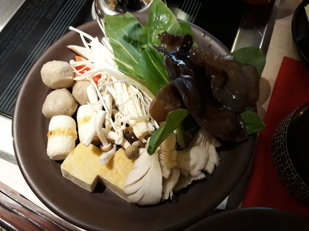 Shabu Hachi, Cilaki, Bandung - Lengkap: Menu terbaru, jam ...