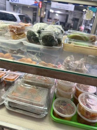 Foto Interior di Kue Basah Fresh