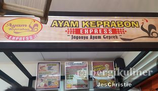 Foto 8 - Interior di Ayam Keprabon Express oleh JC Wen