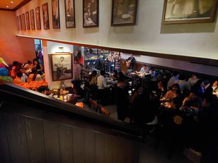Foto 8 - Interior di Wong's Bistro oleh Maulana Taufan
