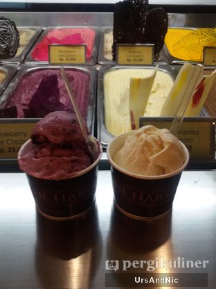 Foto 1 - Makanan(Blueberry &amp; French Vanilla) di The Harvest oleh UrsAndNic 