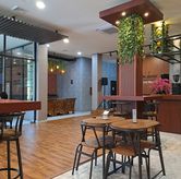 Foto di Kopi Johny X Orchid Bloom Coffee &  Eatery