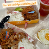Foto di Ayam Goreng Bawang Putri