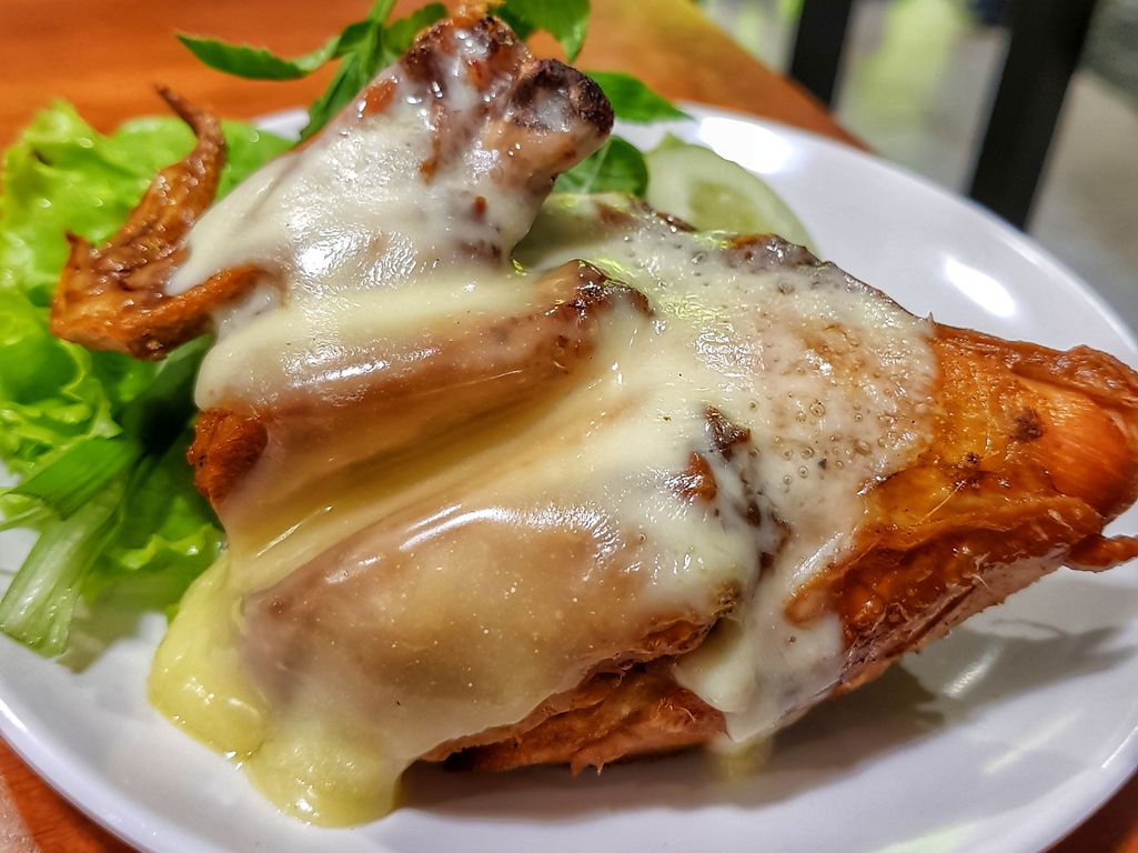 Sambal Khas Karmila, Sunda, Bandung - Lengkap: Menu ...