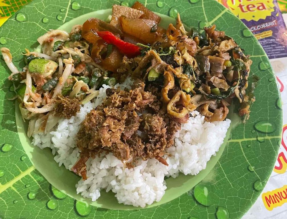 Warung Nasi Ibu Hj. Imas, Pasir Kaliki, Bandung - Lengkap: Menu terbaru