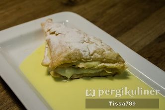Foto Makanan di Koi
