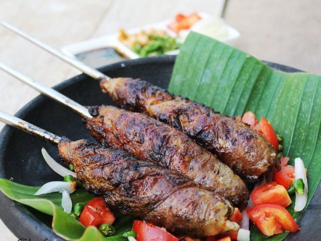 sate buntel solo