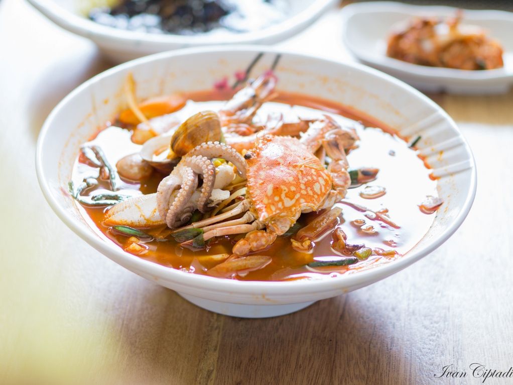 Aneka Kuliner Mie Korea yang Perlu Kamu Ketahui - PergiKuliner.com