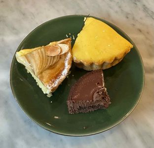 Foto 21 - Makanan di Chicory European Patisserie oleh Albert Murdiono