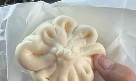 Bakpau & Kue B Delapan
