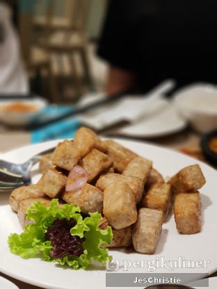 Foto 4 - Makanan(Stir-Fried Yam) di PUTIEN oleh JC Wen