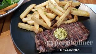 Foto 5 - Makanan(Steak Frites ) di St. Ali oleh UrsAndNic 