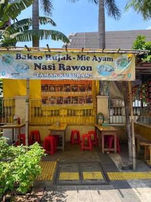 Foto 8 - Eksterior di Bakso Taman Kuburan oleh Nikita Marcia
