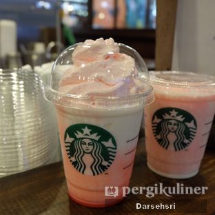 Foto review Starbucks oleh Darsehsri  2