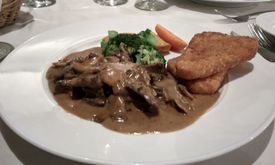 Maxi's Resto