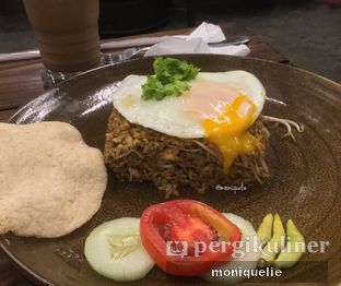 Foto 3 - Makanan(Nasi Goreng Rendang) di Tanak Melayu Resto & Cafe oleh Monique @mooniquelie @foodinsnap