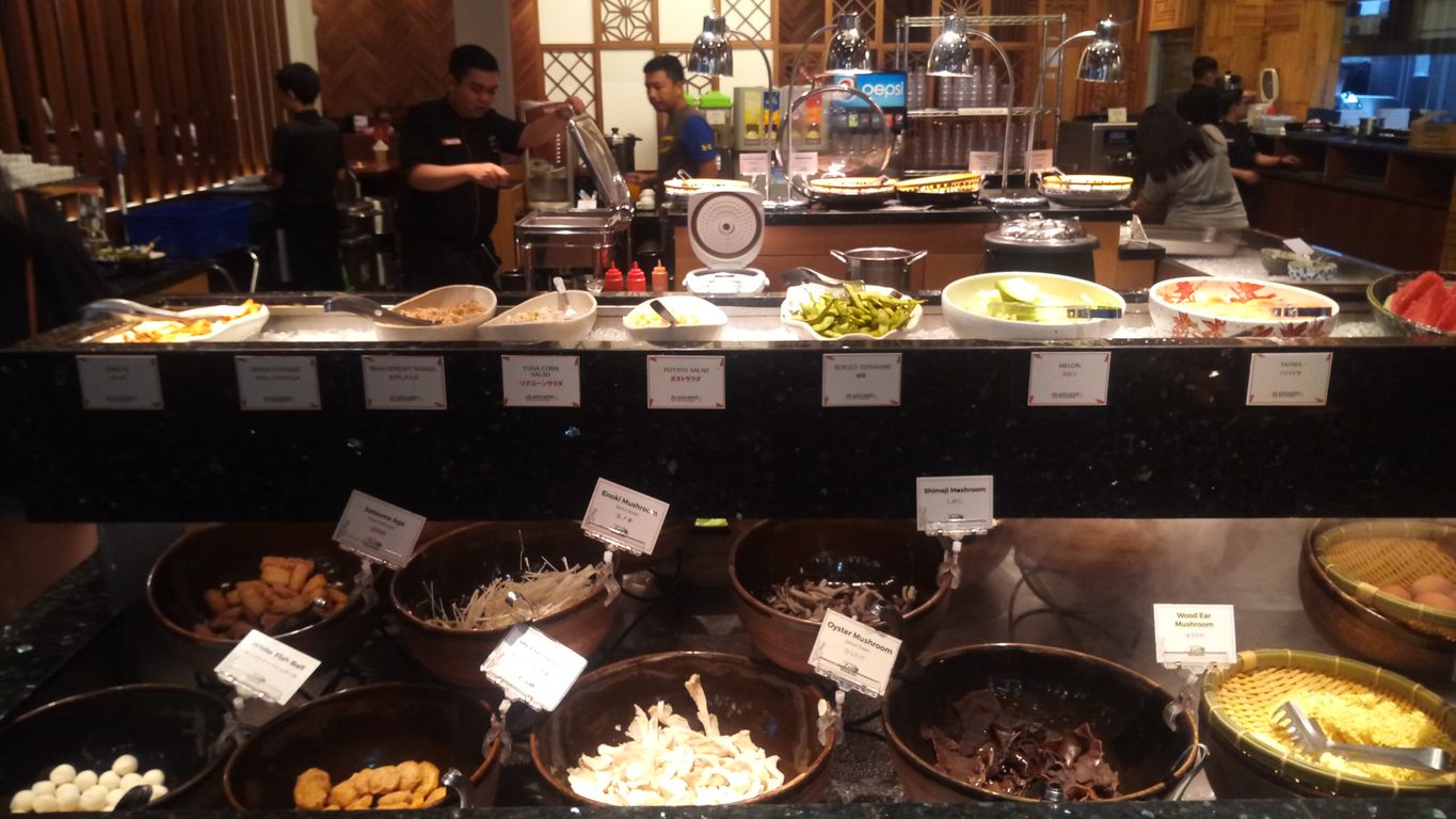 Puwazz - Review Chris Chan di restoran Kintan Buffet ...