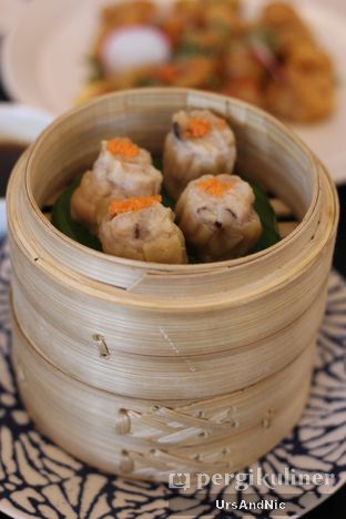 Foto 2 - Makanan di Ling Ling Dim Sum & Tea House oleh UrsAndNic 