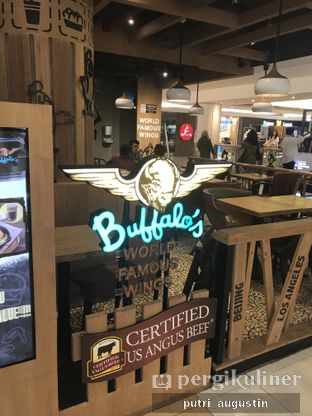 Foto 7 - Interior di Buffalo's oleh Putri IG @putrieview