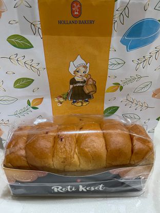 Foto 9 - Makanan di Holland Bakery oleh FoodieTravelDiary23 PL