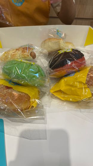 Foto 3 - Makanan di Loaf Bun Korean Bakery oleh FoodieTravelDiary23 PL