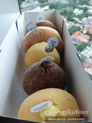 Foto - Makanan di Haritts Donuts & Coffee oleh ig: @andriselly 