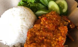 Ayam Gepuk Pak Gembus