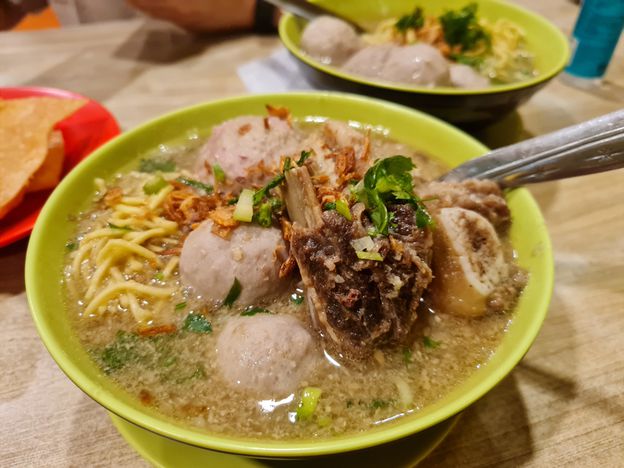 Selalu diperbarui! Menu Bakso Solo Samrat, Pantai Indah Kapuk