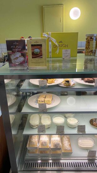 Foto 2 - Makanan di Dough Deli oleh moave  