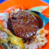 Foto di Nasi Uduk Ayam Goreng Mat Lengket