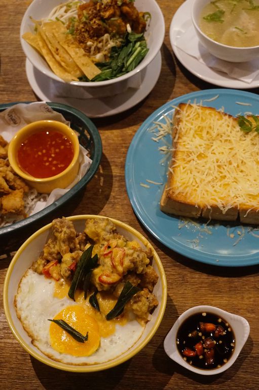 affordable, modern and casual cafe... - Review yudistira ...